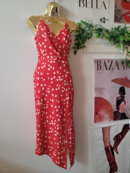 Finders Keepers Dresses & Skirts - Finders Keepers Red Floral Wrap-Style Midi Dress
